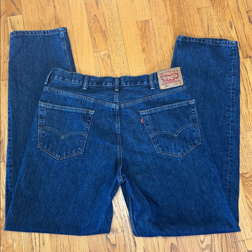 Levi's 550 Relaxed Fit Made JUN/2015 Dark Wash Denim Blue Jeans Men's W/38 L/36